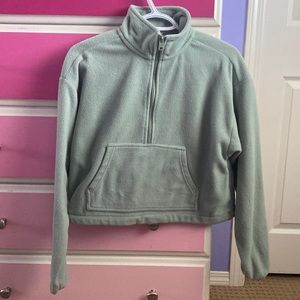 Harlow sage green fleece quarter zip crop top 🧵